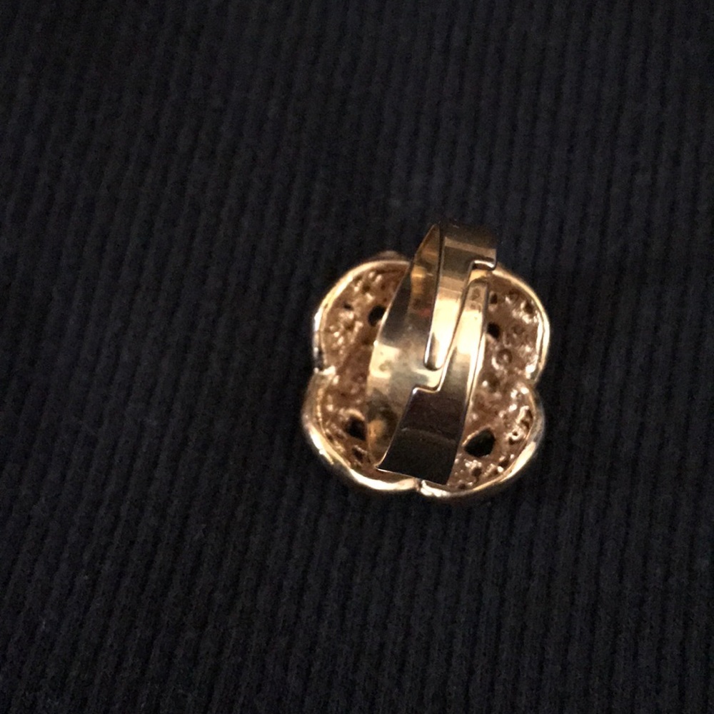 Ring - Picture 2 of 2